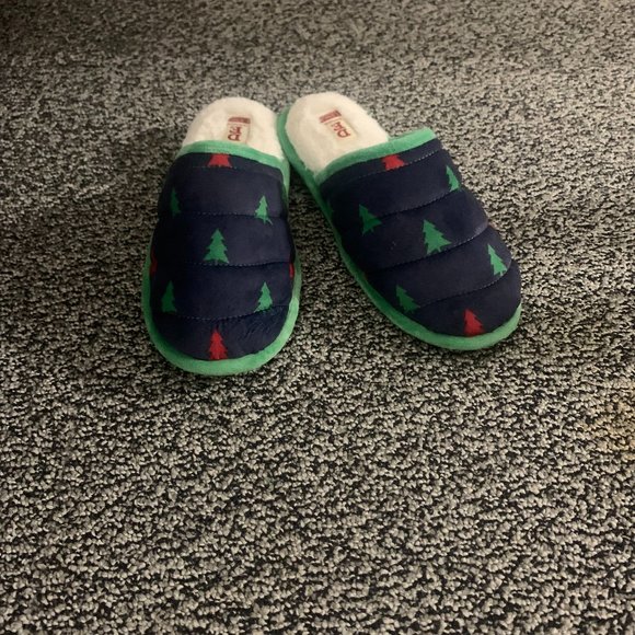 house shoes - Picture 1 of 1